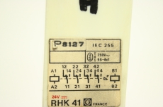 TELEMECANIQUE RHK41 24V 4 5A 250V  RHK 41  Relay Relais Mit Sockel 