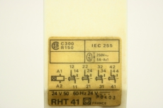 TELEMECANIQUE RHT41 24V 4 0.1-300s RHT 41 Zeitrelais 