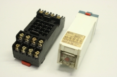 TELEMECANIQUE RHT41 24V 4 0.1-300s RHT 41 Zeitrelais 