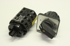 MERZ 105 092/105014/100  16A 660V 5.5kW 25A TYP 105 Nockenschalter Drehschalter 