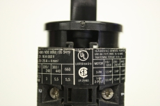 MERZ 105 092/105014/100  16A 660V 5.5kW 25A TYP 105 Nockenschalter Drehschalter 