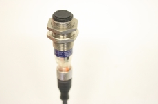 TELEMECANIQUE  XUB2BPBNM12R XS4 M18 4mm 12-24V 100mA Näherungsschalter induktiv 