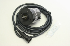 OMRON E6CP-AG5C-C E6CPAG5CC 256 12-24V 13 12-24VDC Drehgeber  
