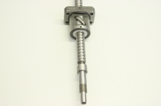 ISSOKU BSF1205EC7T-480E02 3S1853234Z 12mm 5mm C7 480mm Kugelgewindetrieb OVP