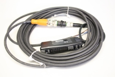 OMRON 04117M E3NX-FA8 5m 34 250V 300V Sensor LWL Lichtleiterverstärker  