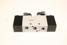 FESTO VUWS-L25-P53C-M-G14 575529 5/3 G1/4 0.9-10bar  Wegeventil 