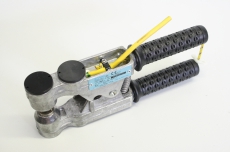 ICAAI ISEO1 1 IP65 20C 55C 3kV 10A 2GD T6 zange Erdungsgerät Erdungszange 