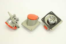 3x SIEMENS 16A-6H 5UR4 046 16A 3P 380-415V 6h Stecker Kupplung Wandsteckdose 
