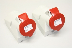 2x MENNEKES 105 16A 6h 3P IP44 Stecker Kupplung Wanddose 
