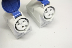 2x MENNEKES 1421 IP44 32A 200-250V 32A 6h Stecker Kupplung Wanddose 