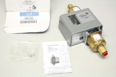 JOHNSON CONTROLS SEP70A-4001 P74FA-9700 Pressure Switch Differenzdruckregler 