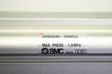 SMC CDQ2G40-250DCZ & CQ-F040 40mm 250mm 1.0 Zylinder Kompaktzylinder 