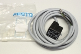  FESTO Steckdose mit Kabel KMV-1-24-2.5-LED 30939 OVP 