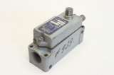 SQUARED AW-12 Positionsschalter Endschalter Limit Switch AW12