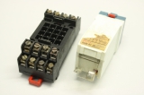 TELEMECANIQUE RHK41 41 24V 15A 250V RHK 41  Relay Relais Mit Sockel 